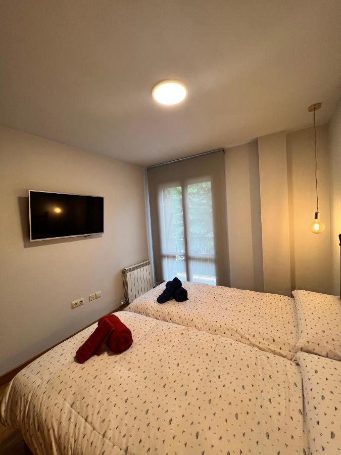 Ferienwohnung El Mirador De Cerler Benasque Exterior foto